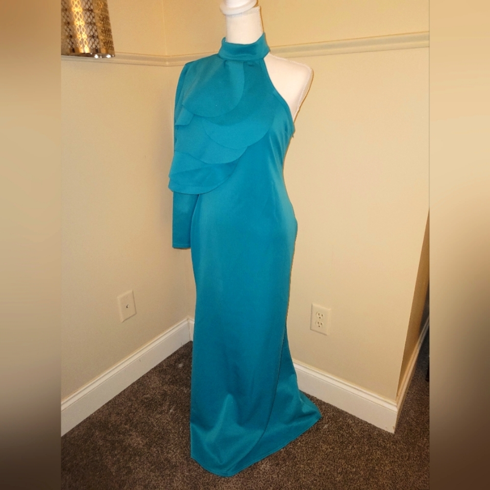 STRETCH FABRIC ONE SHOULDER Long gown